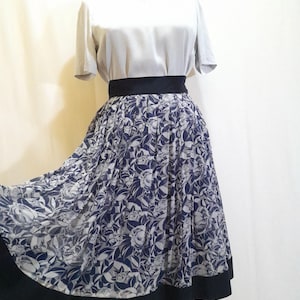100% natural silk vintage skirt with high waist