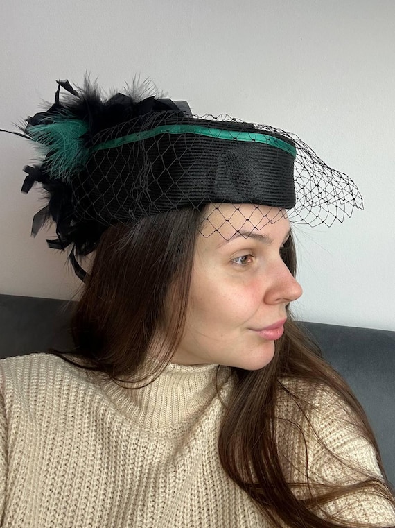 Emerald Green Vintage Half Hat: Feathered Wedding Church Hat  display picture 2