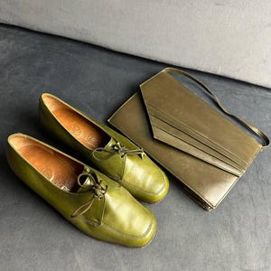 green dress shoes and matching bag Forest Green Velvet Evening Shoes With Bows & Clutch Bag: Wedding Heels