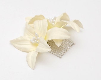 Cream, Ivory Lilies hair comb, any occasion, wedding, bridesmaid, hairpiece