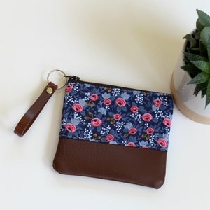Coin Purse, Blue and Pink Floral Coin Purse, Coin Pouch, Change Purse, Gift for Her, Womens Wallet,Zipper Pouch,Small Wallet,Boho Coin Purse