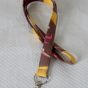 Mauve Lanyard / Floral Lanyard / Key Lanyard / ID Badge Holder / Floral Keychain Lanyard /Teacher Lanyard /Pretty Lanyard/Gifts for Under 10