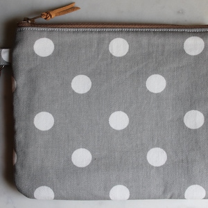Bolsa gris con cremallera, monedero de tela, monedero gris y blanco, bolsa pequeña con cremallera, bolsa para tarjetas de crédito, regalos para ella, billetera pequeña