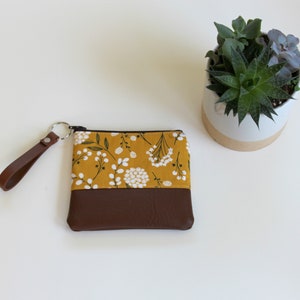 Coin Purse,Yellow Floral Coin Purse,Coin Pouch, Change Purse, Gift for Her, Womens Wallet, Zipper Pouch, Small Wallet, Boho Coin Purse