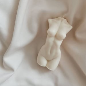 Modern Soy Wax Woman Statue Candle. Home decoration, scented candle.