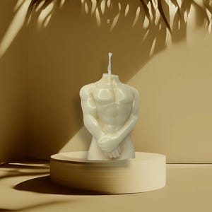 Male Torso Candle in Soy Wax – Original Gift and Modern Decoration.