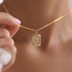 Collar con colgante inicial rectangular personalizado, collar con letras personalizadas, joyería personalizada, regalo para ella, regalo de Navidad, regalo de cumpleaños