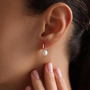 18K Gold Plated Pearl Huggie Hoop Earrings, Tiny Pearl Earrings, Dangle Earring, Bridal Party Earring, Bridesmaid Gift, Perfect Gift for her