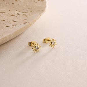 18K Gold Plated Very Tiny Sun Pave Stud Earrings, Sunburst Earrings, Celestial Earrings, Everday Earrings, Gift for her, Earrings for Women