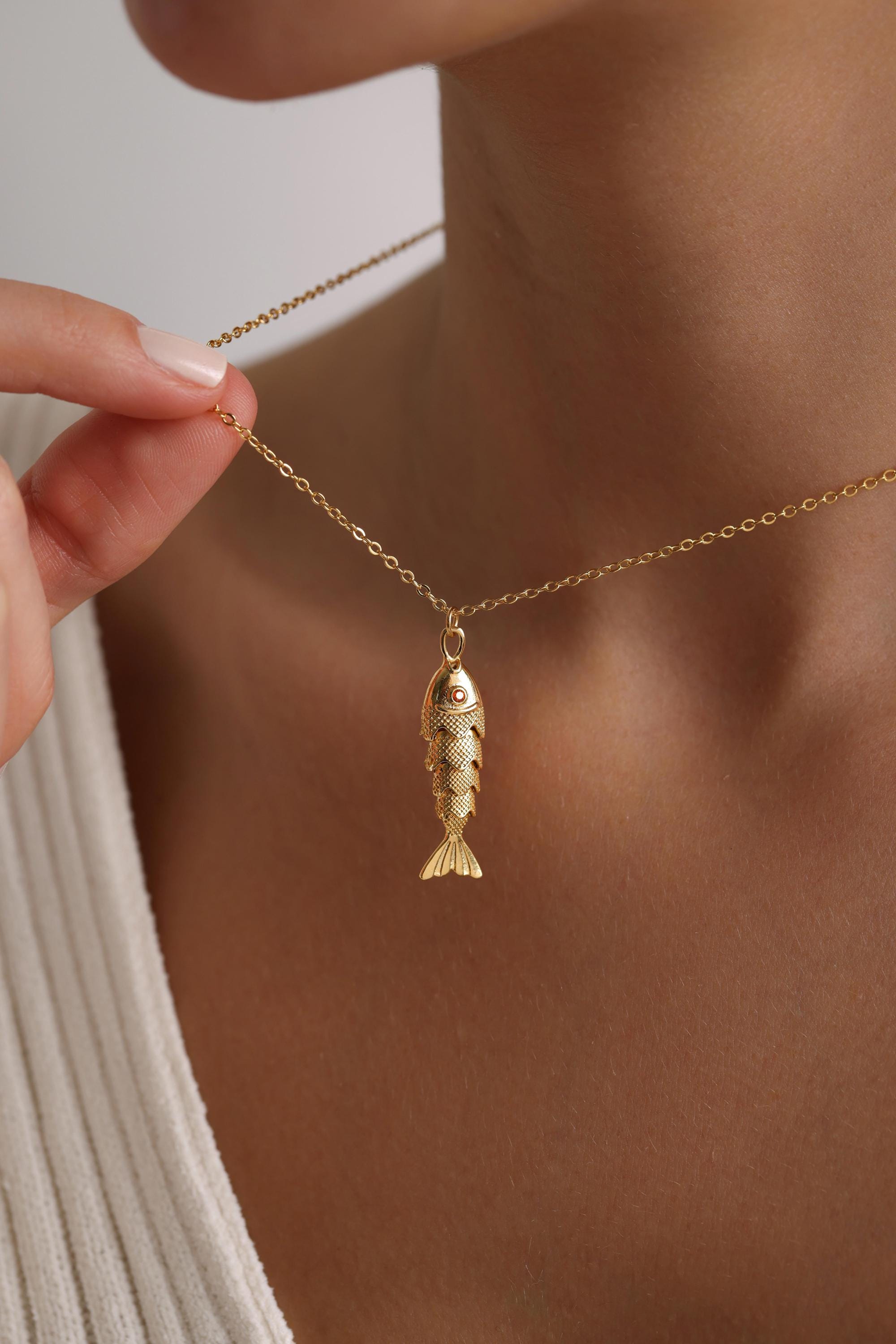 Movable 3D Articulated Fish Necklace, Pave Fish Necklace, Pisces Necklace, Sea Lover Necklace, Necklace for Women, Everyday Necklace, Gift