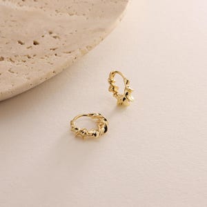 18K Gold Plated Tiny Twisted Spiral Huggie Hoop Earrings, Dainty Huggie Earrings, Twisted Earrings, Perfect Gift for her, Every Day Earrings