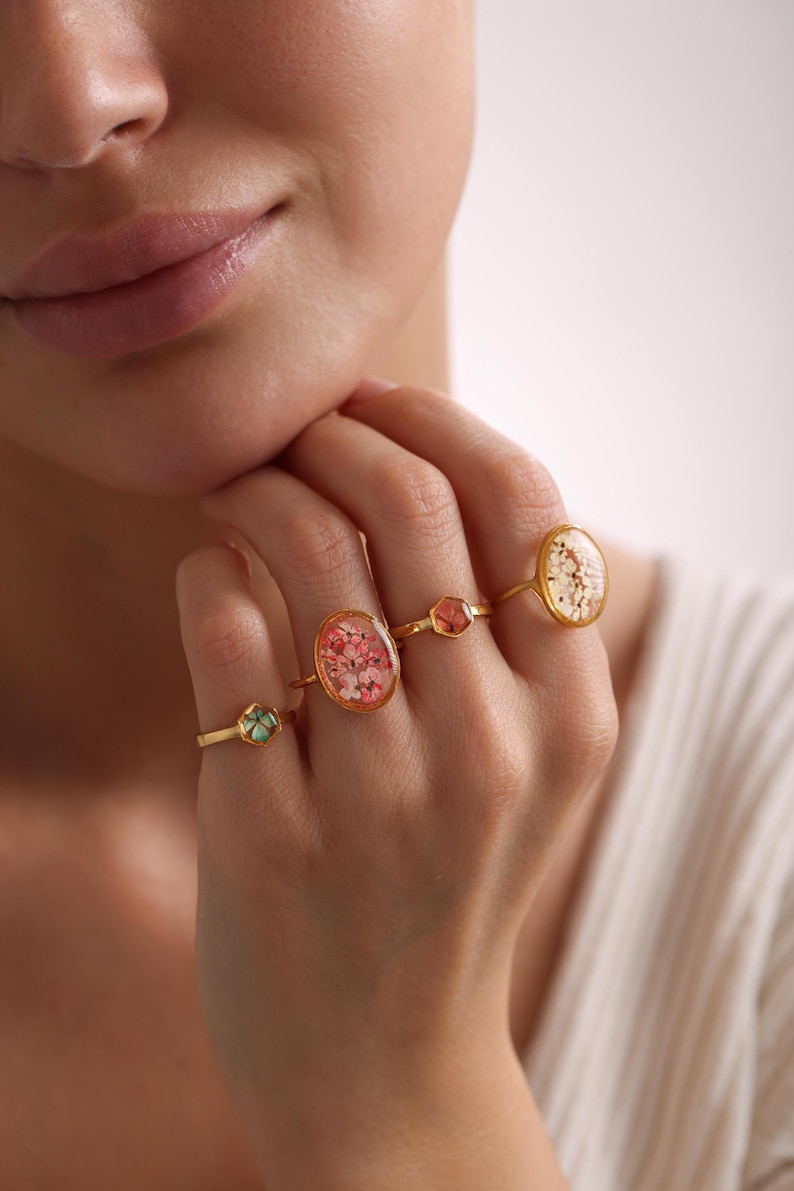 Personalized Birth Flower Ring, Real Birthflower Ring, Pressed Dried Birthflower Ring, Gift for her, Mom Gift, Women Rings, Christmas Gift