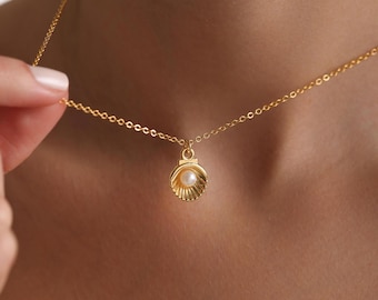 Gold Pearl Sea Shell Necklace, Tiny Sea Shell Necklace, Beach Necklace, Summer Necklace, Gift for her, Christmas Gift, Mom Gifts