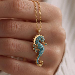 Gold Dainty Sea Horse Pave Necklace, Unique Sea Horse Necklace, Beach Necklace, Ocean Sea Animal Necklace, Christmas Gift, Gift for her