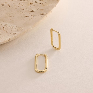 Dainty Oblong Rectangle Hoop Earrings, Dainty U Shape Earrings, Geometric Earrings, Gift for her, Everyday Earring, Christmas Gift, Mom Gift
