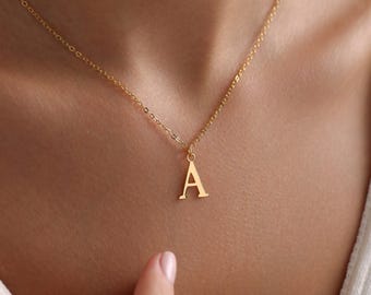Personalisierte zierliche Initial Halskette, Alphabet Halskette, kleine Initial Halskette, personalisierter Schmuck, Geschenk für sie, Weihnachtsgeschenk, Mama Geschenk