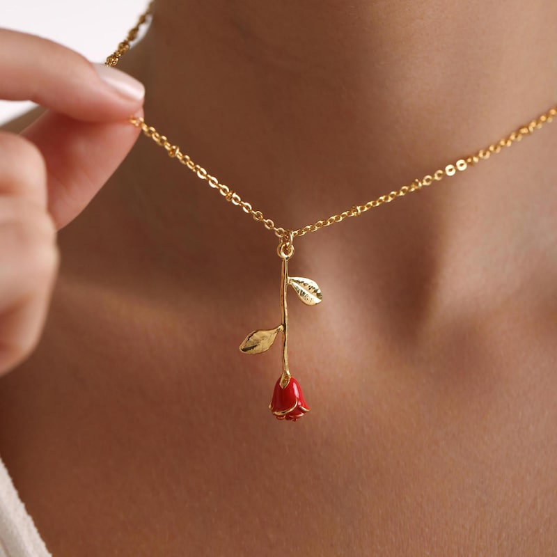Red Rose Necklace