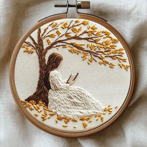 Diseño de bordado otoñal para niña * Árbol de lectura para proyecto de manualidades de otoño * Patrón de bordado a mano de otoño en PDF * Regalo acogedor de bordado para amantes de los libros imagen 14