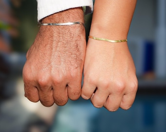 Engraved Couples Bracelet, Coordinate Couple Bracelets, Personalized Couples Gift, Matching Bracelets for Couples, Snake Herringbone Chain