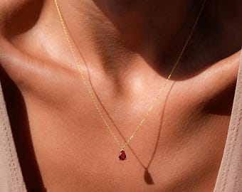 Collar de rubí, colgante de rubí personalizado, delicado collar de pera de rubí, piedra preciosa genuina de plata, collar de rubí con piedra natal de julio, delicado collar de rubí