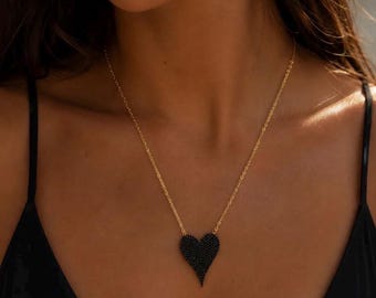Collar de corazón de ónix negro pavé, colgante de corazón de diamantes pavé, collar de corazón pequeño y grande delicado de oro de 14k, collar de corazón alargado