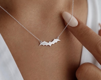 Collar de murciélago de oro de 14k, pequeño collar gótico de murciélago de plata, collar de fantasma