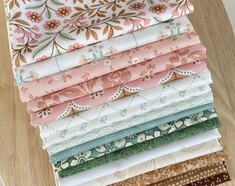 Lot de 16 fat quarters avec roses, verts estompés et dorés