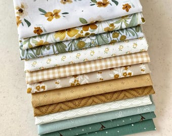 Lot spécial Fat Quarter - 12 pièces de tissus de courtepointe en coton dans des jaunes et des verts chauds