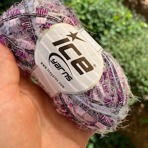 Schmetterlings-Bändchengarn, Flaggen-Bändchengarn, Wimpern-Garn / 50 Gramm / Techno Foxe, Glitzergarn, Bouclegarn