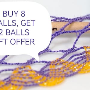 Filati per scialli / filati per sciarpe / filati Mirabella Iceyarns / filato glitterato acrilico / filato molto spesso / filato a balze / 100 g / lilla giallo oro multicolore