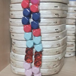 Wooden Magnetic Kiss Lock Purse Frame – 22cm - Square Curved Bag Frame with  Geometric Bead Clasp and Screws