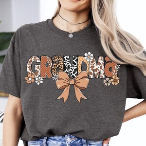 Coquette Grandma Bow Shirt, Flower Grandma T-Shirt, Spring Grandma Sweater, Mother&#39;s Day Sweatshirt, Floral Coquette Bow Tee, Grandma Shirt