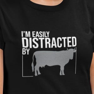 Funny Cow T-Shirt, Cow Mom Cow Dad Shirt, Cow Lover Graphic T, Cute Cow Gift Tee, Cow Obsessed T-shirt, Farm Girl T