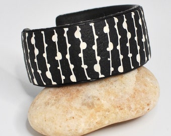 Handmade Black and White Bubble Curtain Cuff Bracelet