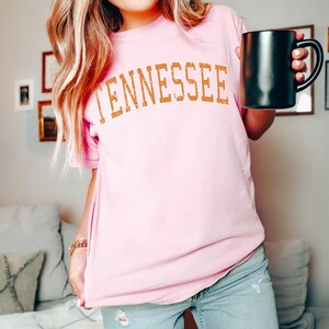 Comfort Colors® Shirt, Tennessee Shirt, Tennessee Vintage, Tennessee Football, Game Day Shirt, Tennessee Travel, Retro Style Shirt immagine 5