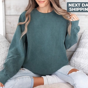 Blank Sweatshirt, Comfort Colors® Crewneck , Blank Unisex Sweatshirt, Sweatshirt for Women, Pullover for Men, Plain Sweater for DIY