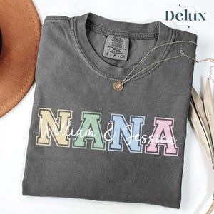 Personalized Grandma with name Shirt, Custom Grandma Shirt Comfort Colors® Grandma Tee with Grandkids Names Grandma Gift, Nana T shirt