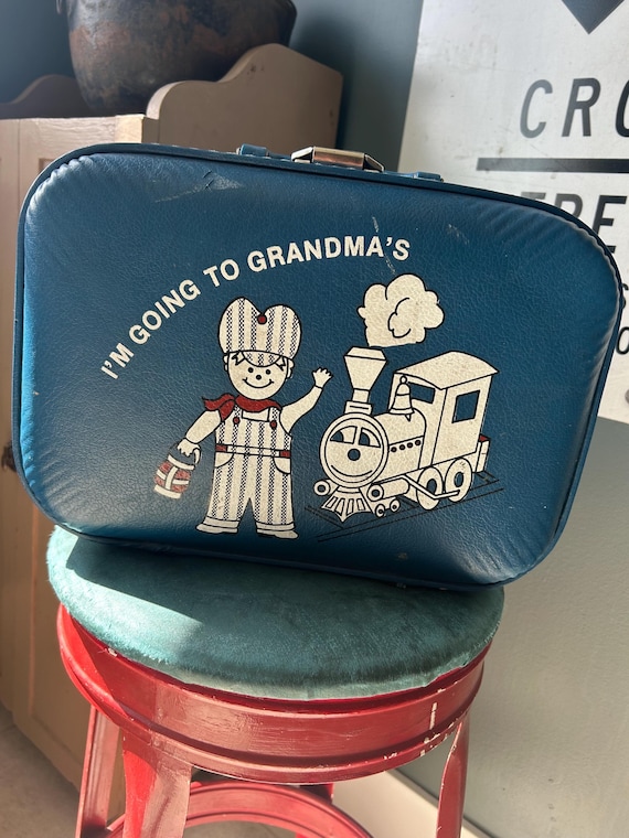 Vintage child’s suitcase I’m Going to Grandma’s
