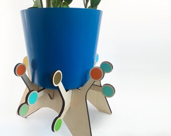 Starburst Plant Stand, MCM inspired wood riser, 5" Pot, KOSMOS