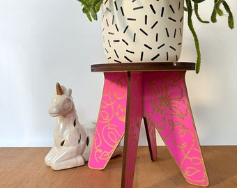 Floral Maple Wood Plant Stand: Modern Indoor Plant Riser