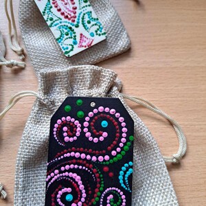 Borse regalo ecologiche con messaggi, Borse regalo a pois dipinte a mano, Regali fatti a mano: borse e biglietti, Borse regalo con biglietti di auguri,