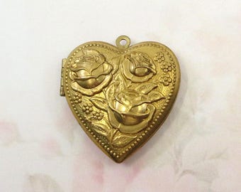 Brass Heart Locket, Triple Rose Heart Locket, Flower Locket, US Made, Raw Brass Locket, 1 piece