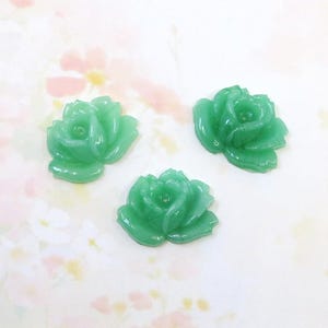 Vintage japanische Glas Cabochon Rose, geschnitzte grüne Rose Cabochon Glas, 27 mm, 1 Stück