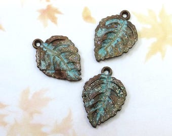 LAST ONE Artisan Leaf Pendants Charms, Distressed Patina Copper Leaves, 25mm, 1 Piece