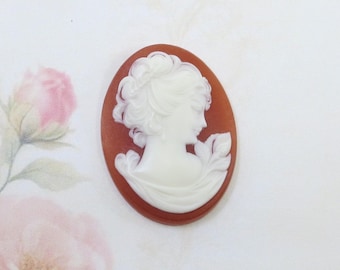 Vintage Karneol Elfenbein Cameo, Vintage Harzcameo, Lady Cameo, 40 x 30 mm, 1 Stück