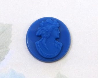 Vintage West German Glass Cameo, Vintage 1950s, Blue Lady Cameo, 20mm, 1 piece