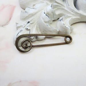 LAST ONES Vintage Brass Safety Pin Brooch, Pin for Charms, 1 piece