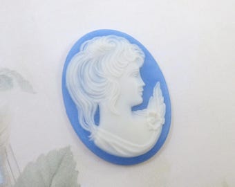 Vintage Blue Cameo, Vintage Resin Cameo, Wedgewood Blue Lady Cameo, 40 x 30 mm, 1 sztuka