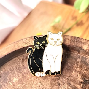 Vintage Cat Brooch - Black and White Cats - Gold Line Figures with enamel painted Kittens
