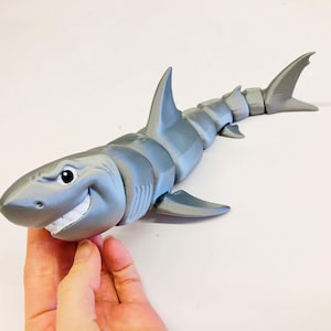 Articulated 3d Printed Great White Shark - Fidget Toy - Desk Toy - Shark Toy - Sea Animal - Ocean Animal Toy - Cute Shark - Beach Fidget
